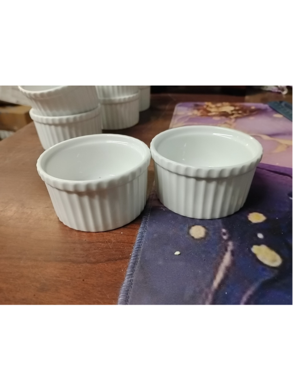 Crate & Barrel Set/2 White Ribbed Porcelain Ramekins‎ Oven to Table Ready EUC